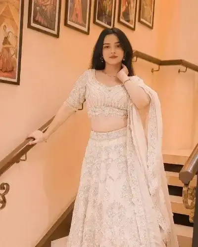 Escort Dambo Rongjeng